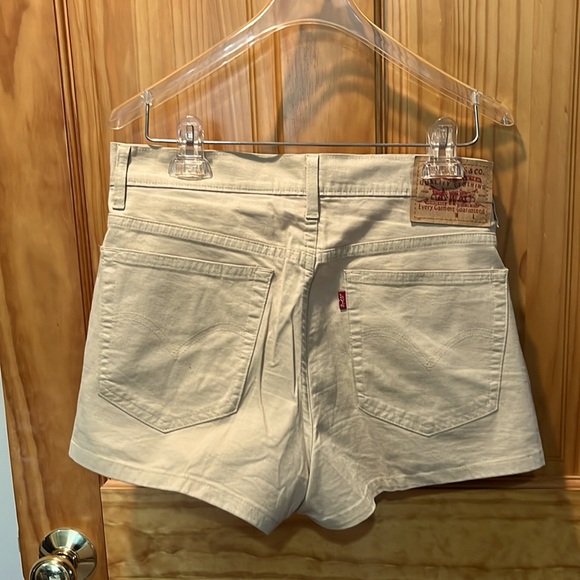 Levi Strauss & Co. Shorts - Picture 3 of 5